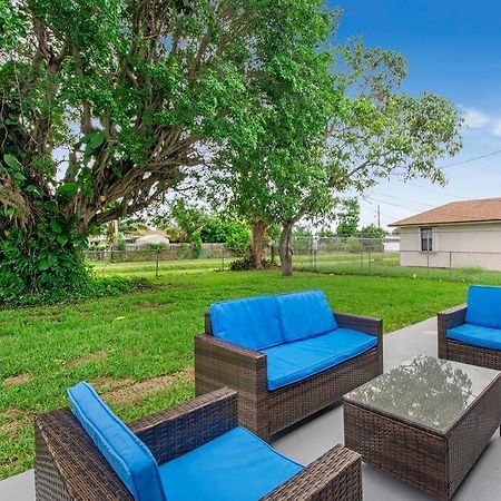 Modern Getaway Near The Beach With Room For A Boat West Palm Beach Zewnętrze zdjęcie