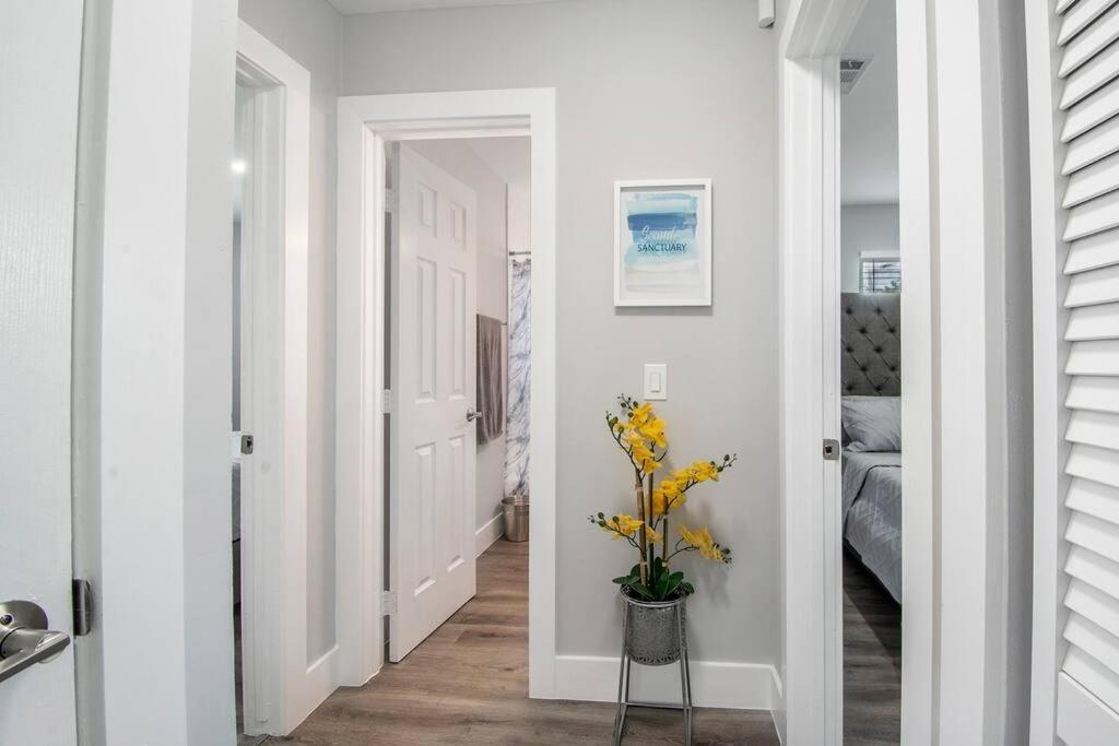 Modern Getaway Near The Beach With Room For A Boat West Palm Beach Zewnętrze zdjęcie