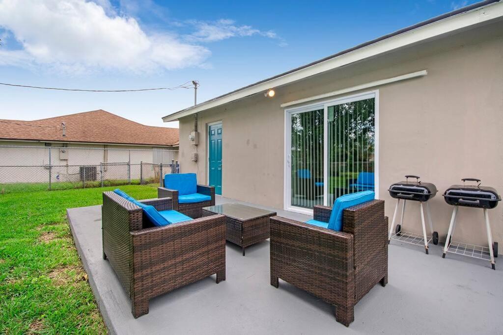 Modern Getaway Near The Beach With Room For A Boat West Palm Beach Zewnętrze zdjęcie