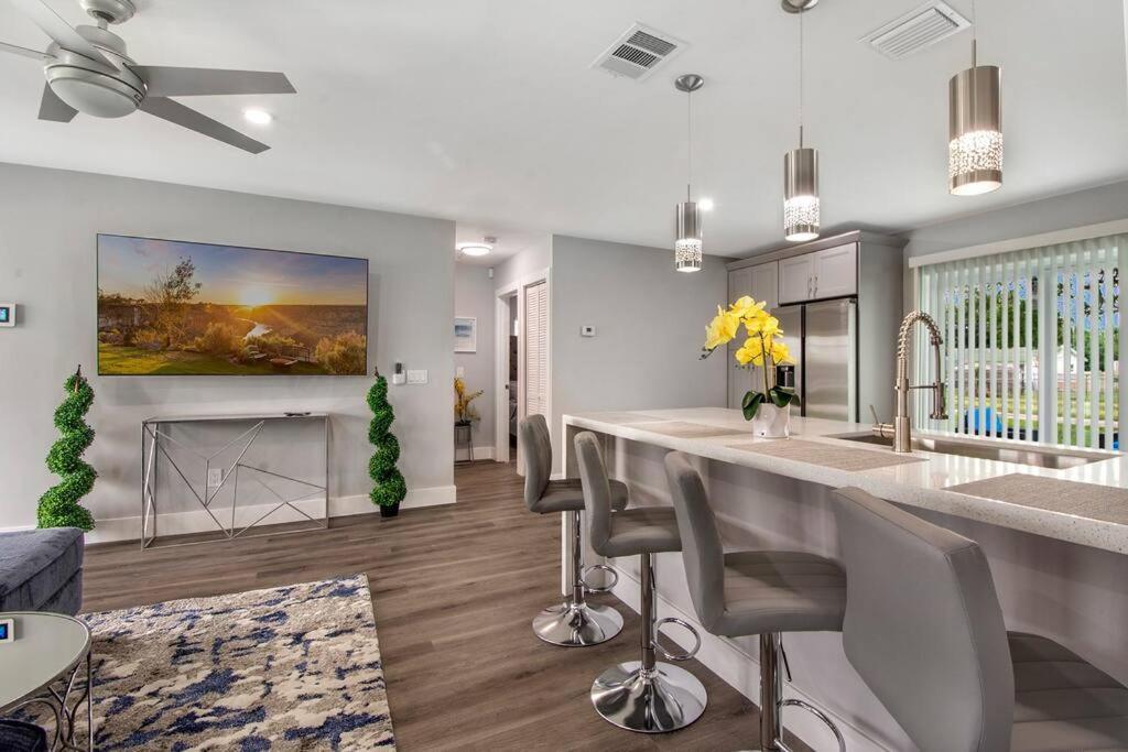 Modern Getaway Near The Beach With Room For A Boat West Palm Beach Zewnętrze zdjęcie